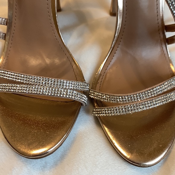 Rose Gold Steve Madden heels - Picture 7 of 8